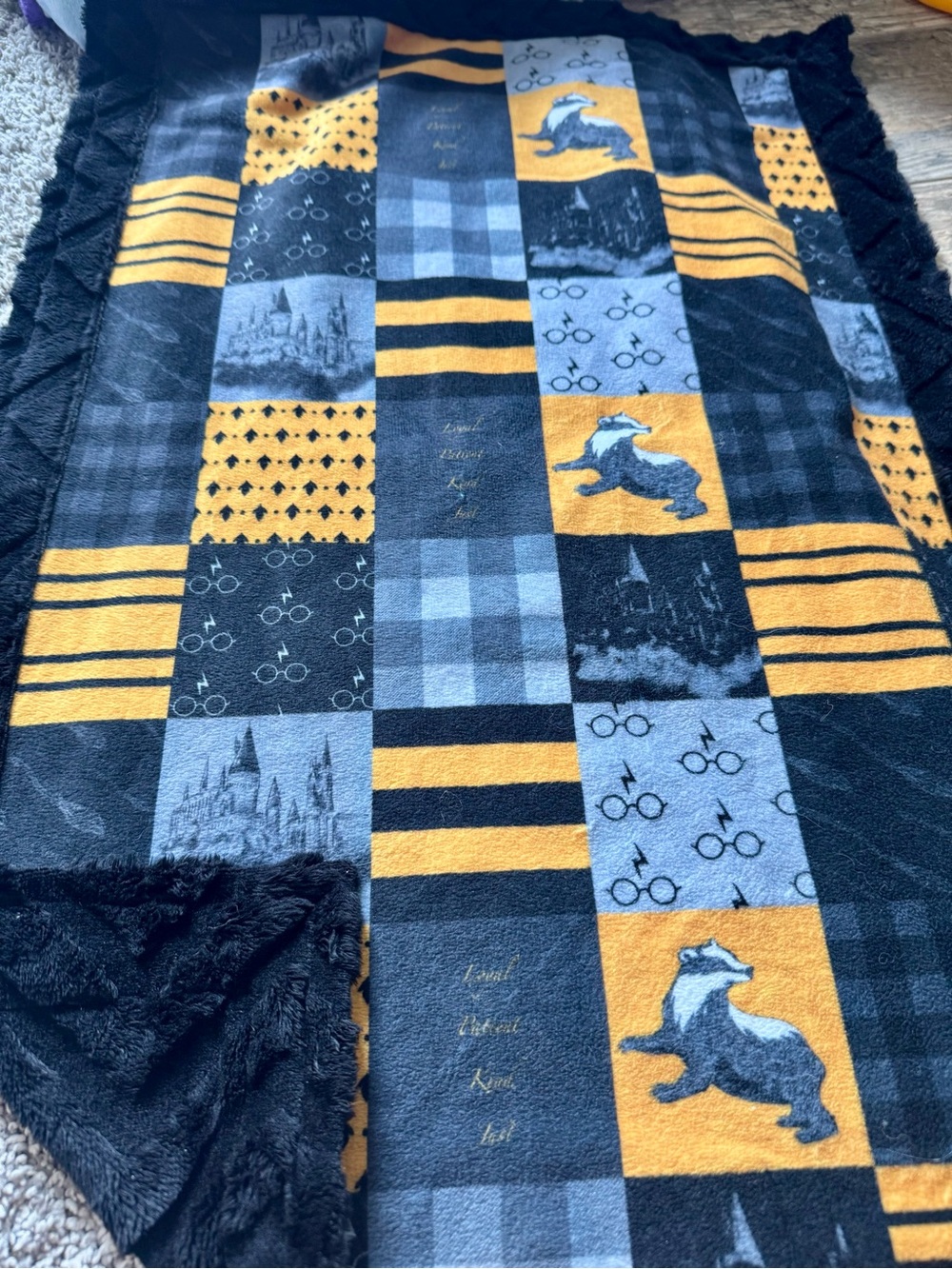 Minky Harry Potter Cozy Patchwork Plush Throw Blanket in Black and Gold
